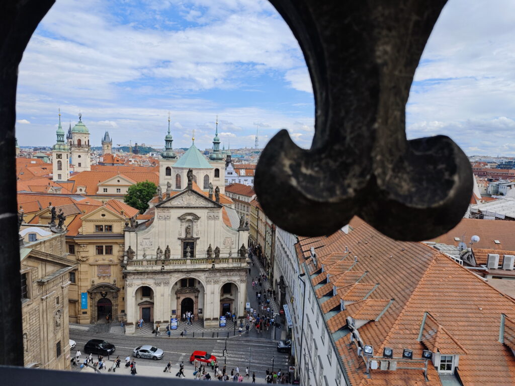 Altstädter Brückenturm Aussicht Richtung Rathaus und Altstadt