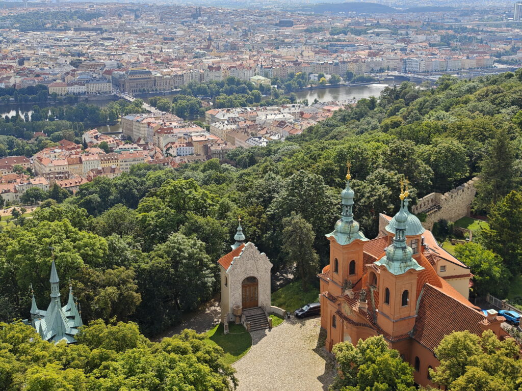 Die Aussicht vom Petřín Turm ist gigantisch