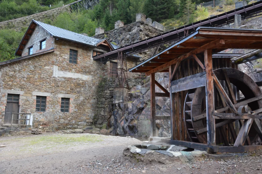 Südtirol Sehenswürdigkeiten bei Regenwetter: Das Bergwerk Schneeberg