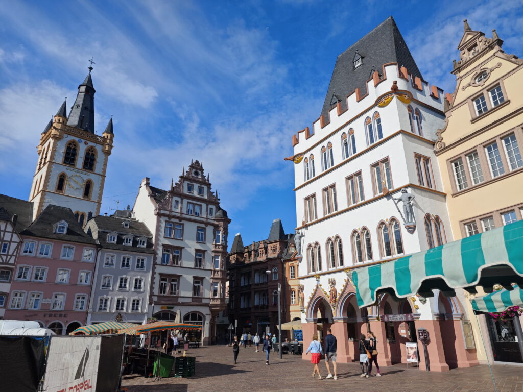 Vom Hauptplatz geht es weiter zum Dom