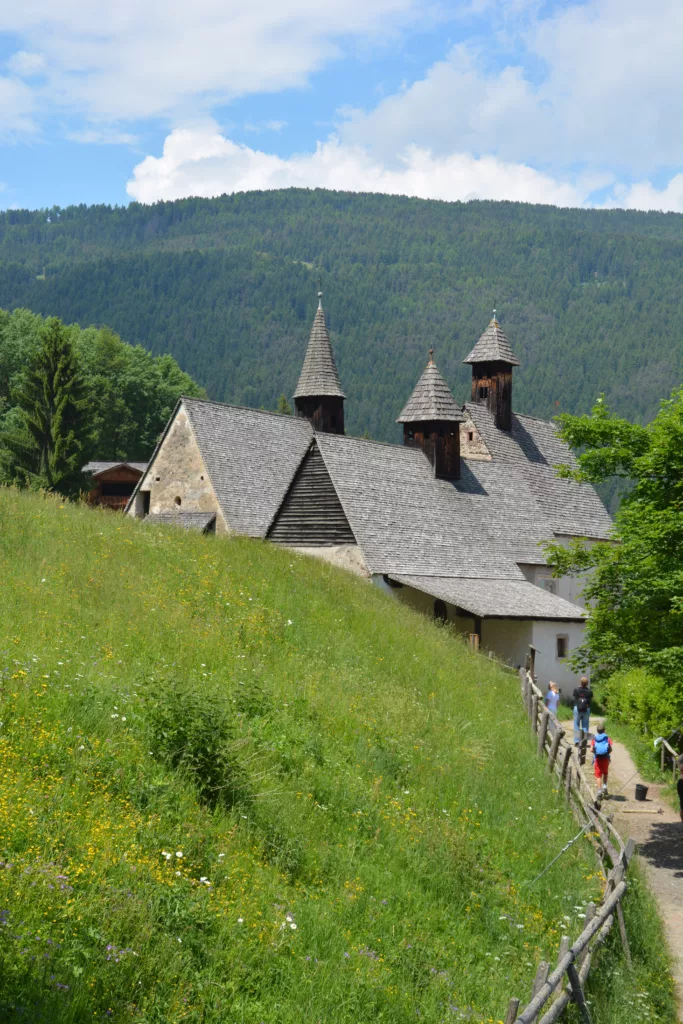 Südtirol Sehenswürdigkeiten Geheimtipp: Dreikirchen