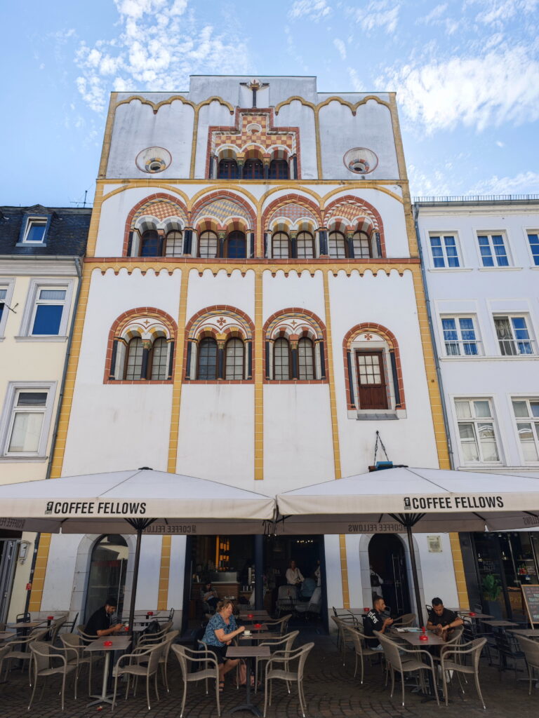 Citytrip Trier mit Kindern - Das Dreikönigenhaus ist eines der Highlights in der Altstadt Trier