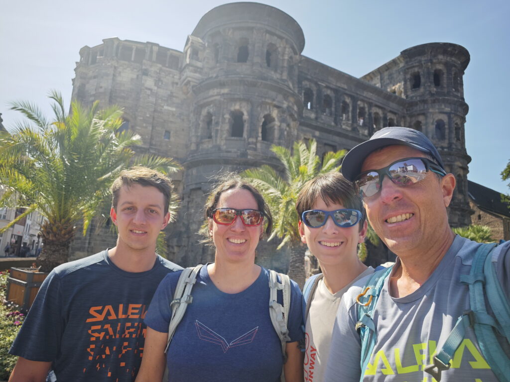 Bei der Porta Nigra beginnt unsere Stadtführung durch Trier 