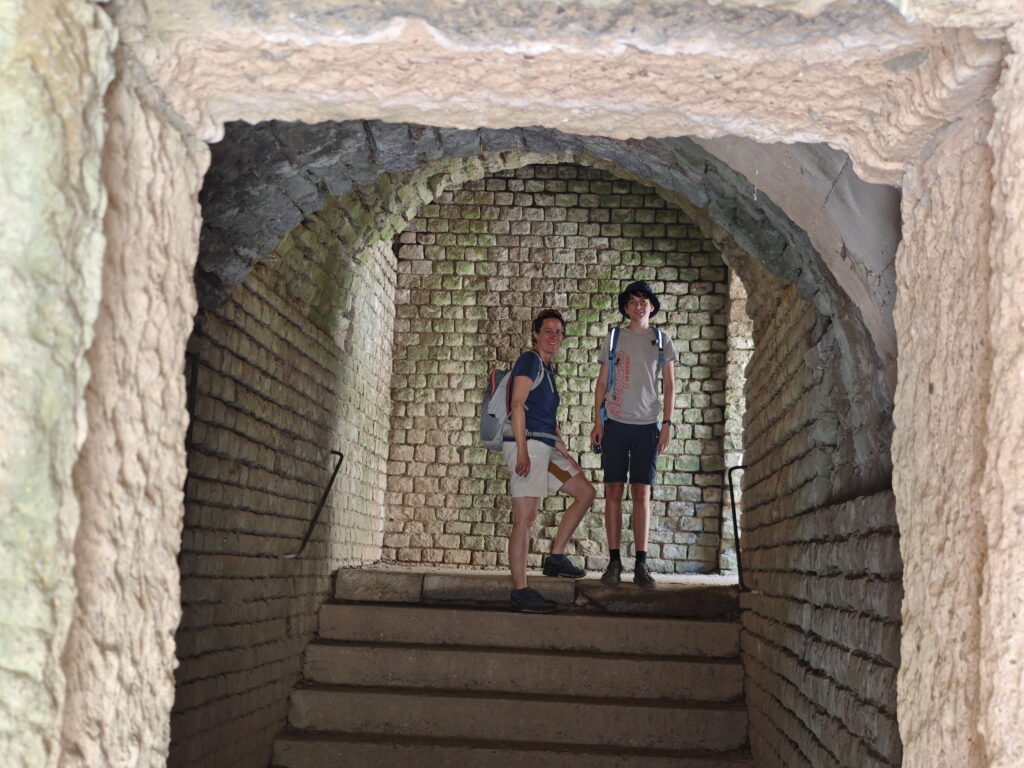 Amphitheater Trier mit Kindern