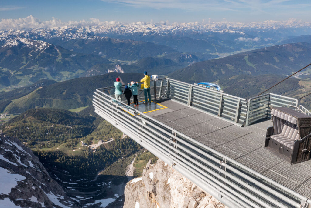 Der Ausblick am Dachstein Skywalk, Foto: Harald Steiner