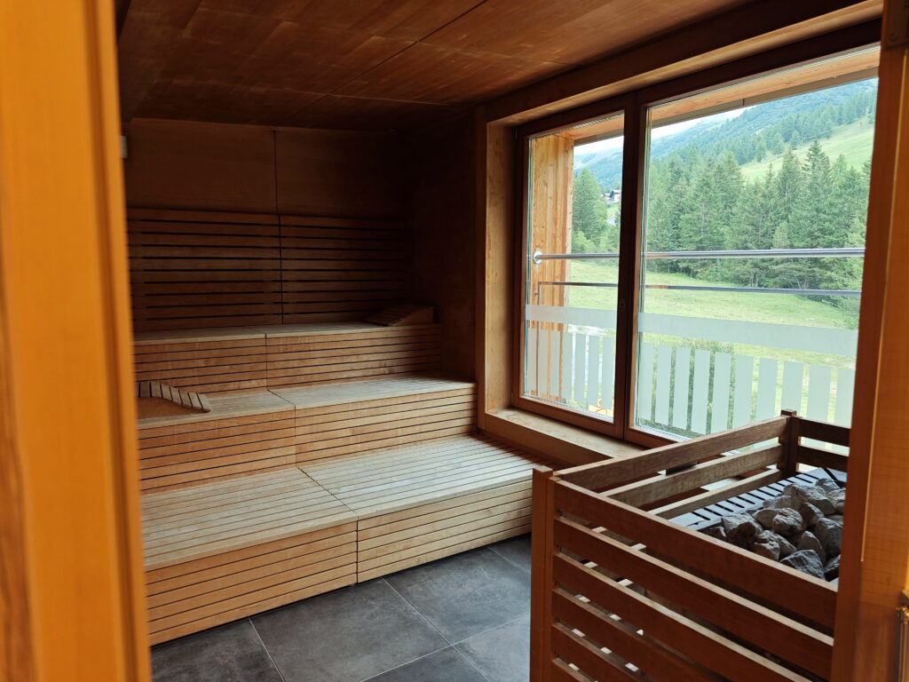 Sehr angenehm ist die Sauna im JUFA Hotel Malbun mit Panoramablick