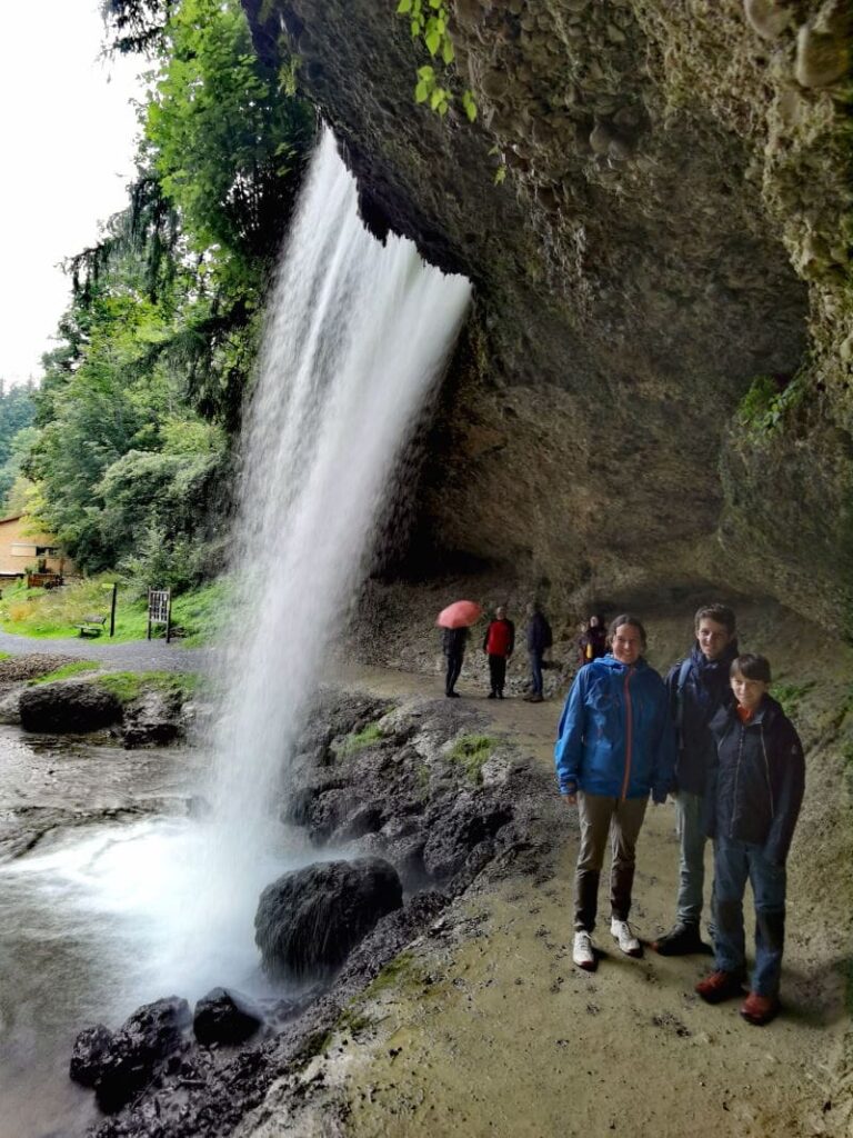 Scheidegger Wasserfälle Deutschland - hier kannst du hinter dem Wasserfall stehen